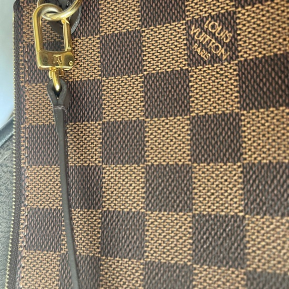 Louis Vuitton clutch - Picture 4 of 5